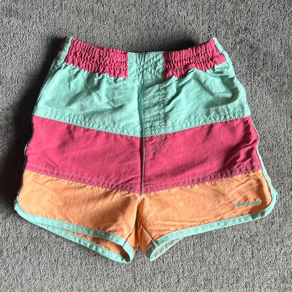 Girls Patagonia and Columbia Shorts 3T/5T - Picture 2 of 16